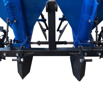 Картофелесажалка 2КСТ 01-02 трёхточечное крепление