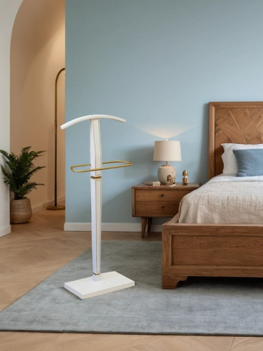 Вешалка костюмная В 70 белый ясень/золото 