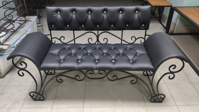 Диван кованый Премиум 2 (каретная стяжка) 