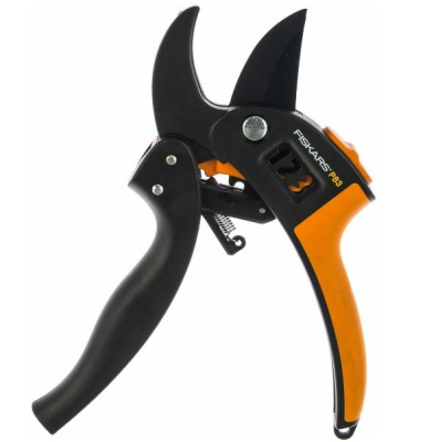 Секатор Fiskars 111670
