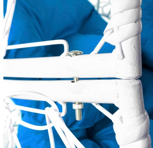 Кресло садовое M-Group Апельсин 11520110 белый ротанг синяя подушка