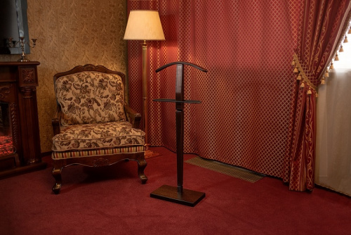 Вешалка костюмная В 70 темно-коричневый 