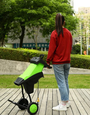 Садовый измельчитель Deko DKSH2800/063-4300