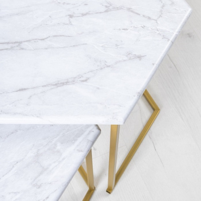 Стол журнальный МеталлАрт М003 белый мрамор золото 