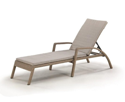 Шезлонг-лежак плетеный A30B2-W56 Light Brown с матрасом