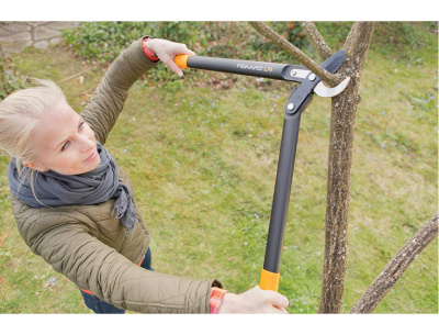 Сучкорез плоскостной L74 FISKARS PowerGear 112290