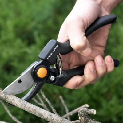 Секатор Fiskars 111960