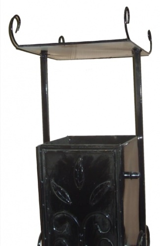 Урна уличная № 8 с крышей