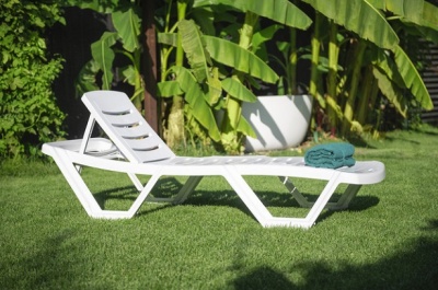Шезлонг Ellastik Plast Элластик 187x63.5x32 белый
