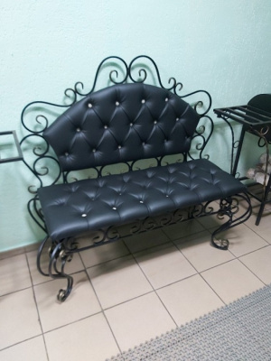 Диван кованый Премиум 3 (каретная стяжка) 