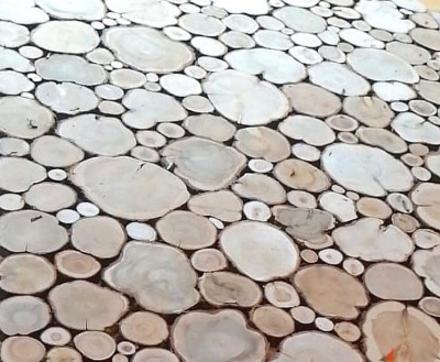 Панно Медведь из можжевельника 1200х650мм