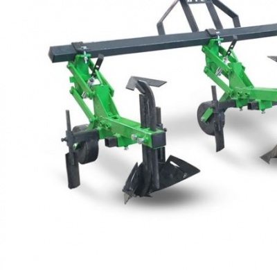 Окучник-пропольник трехрядный D-Pol