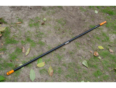 Черенок для граблей FISKARS Solid 135001