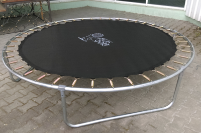 Батут Atlas Sport 435 см (14ft) с внутренней сеткой и лестницей GREEN