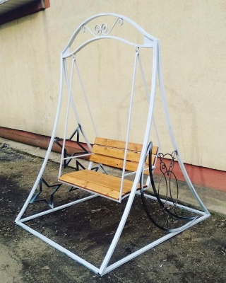 Качели детские с навесом КЛ7